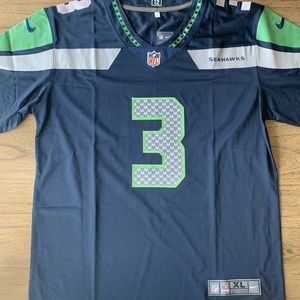 Russell Wilson Autographed Jersey